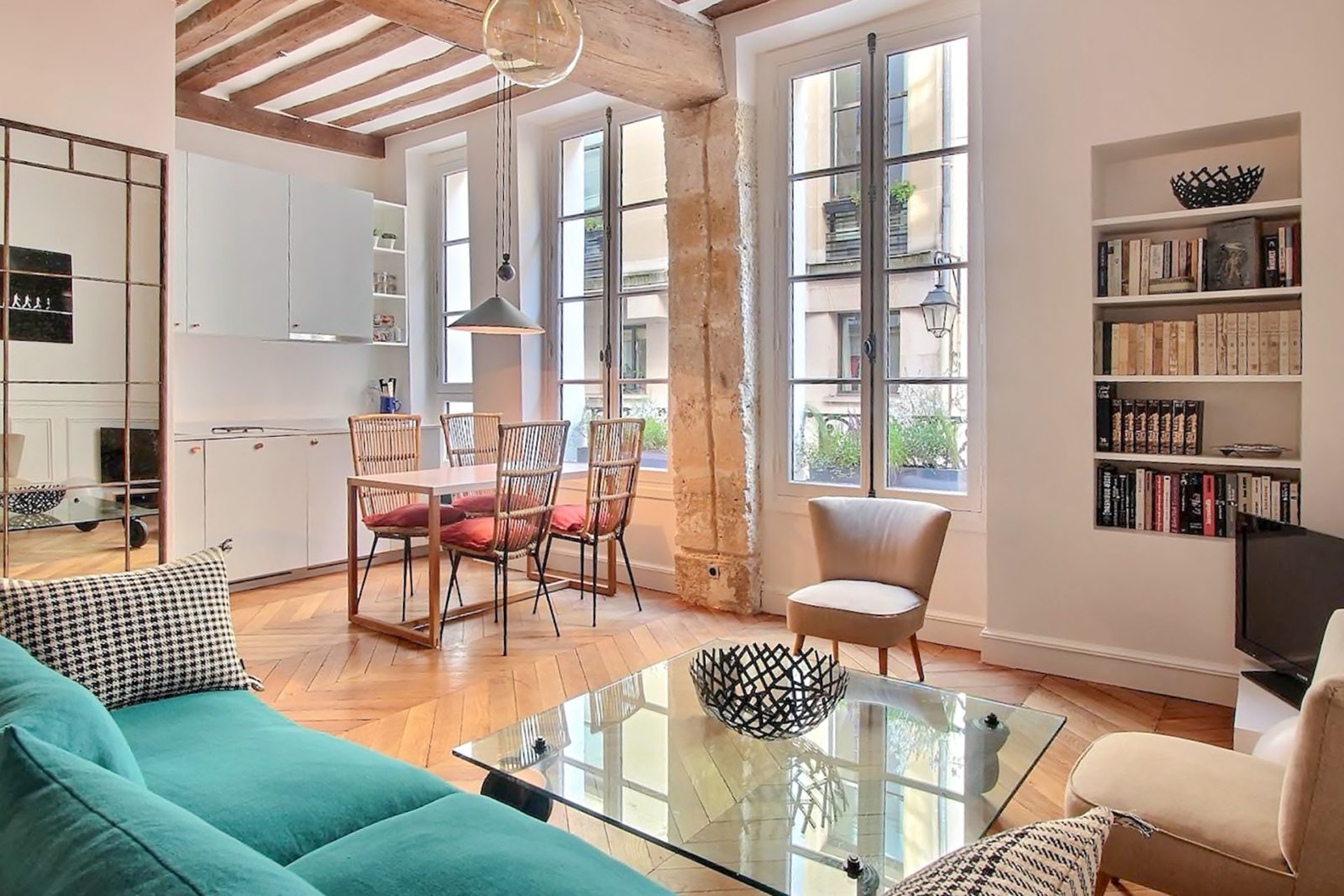 Beautiful air-conditioned 2-bedroom in Saint-Germain-des-Prés