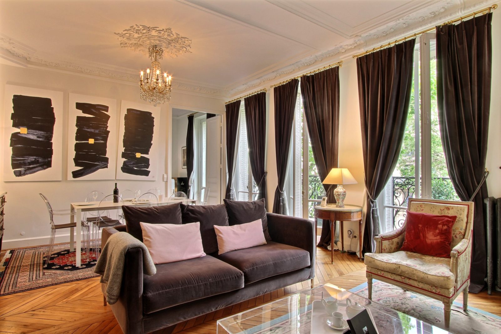 2-bedroom with balcony between the Sorbonne and the Luxembourg Gardens