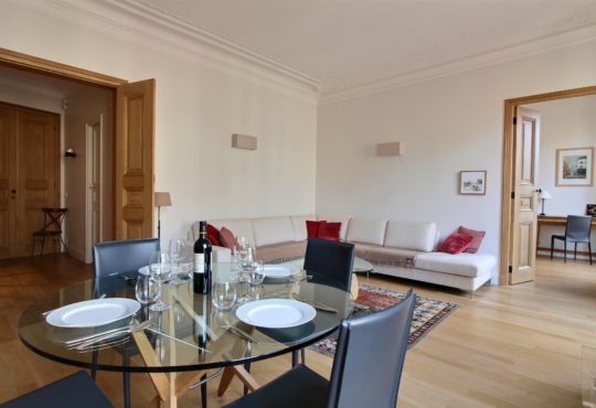 Beautiful 2-bedroom close to Notre-Dame-de-Paris