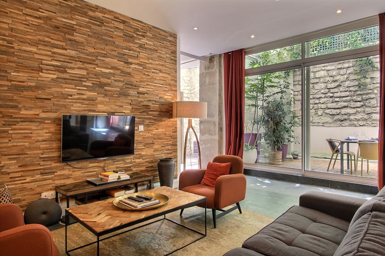 Large 2-bedroom in Saint-Germain, near the Seine