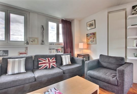 2 bedrooms with air conditioning, large terrace and unobstructed view in Saint-Germain