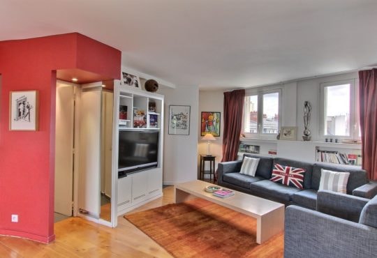 2 bedrooms with air conditioning, large terrace and unobstructed view in Saint-Germain