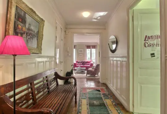 Haussmannian 2-bedroom in Saint-Germain-des-Prés