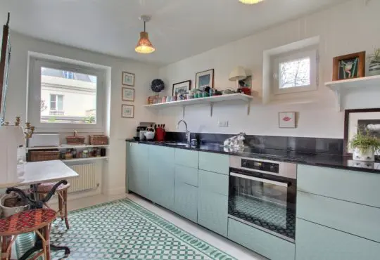 Appartement d’artiste calme et lumineux