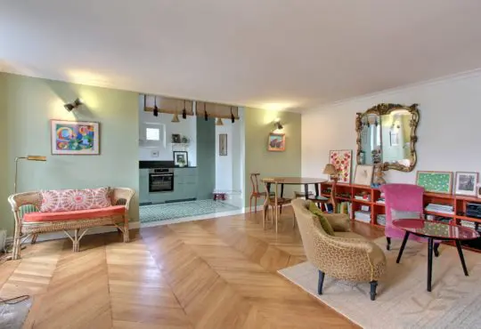 Appartement d’artiste calme et lumineux