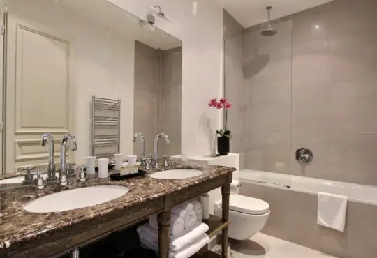 2-bedroom near the Seine