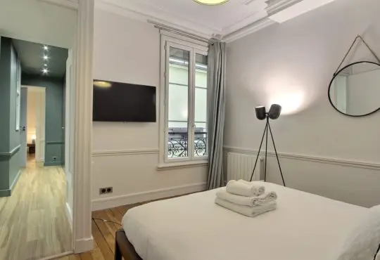 Grand 3 chambres proche Tour Eiffel