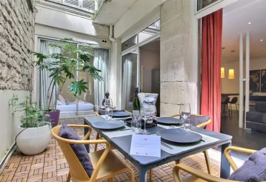 Large 2-bedroom in Saint-Germain, near the Seine
