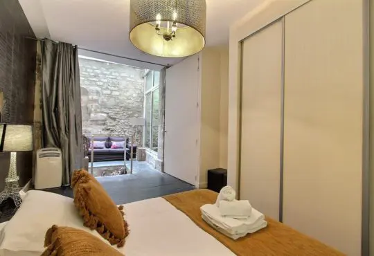 Large 2-bedroom in Saint-Germain, near the Seine