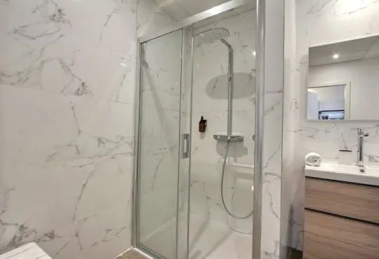 1-bedroom Apartment with private garden