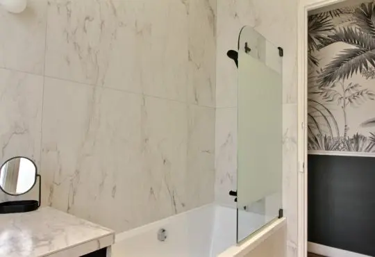 Appartement deux chambres à Saint-Germain avec jolies vues sur les toits parisiens