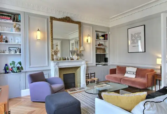 Appartement deux chambres à Saint-Germain avec jolies vues sur les toits parisiens