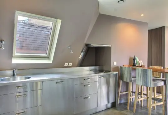 Bright 2-bedroom near Saint-Lazare and Opera