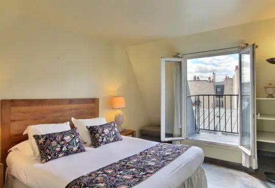 Bright 2-bedroom near Saint-Lazare and Opera
