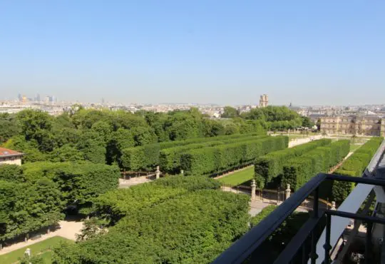 2 bedroom apartment with A/C, terrace and stunning view of Paris