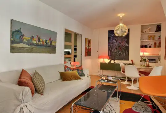 Quiet 1 bedroom apartment with A/C near the Invalides