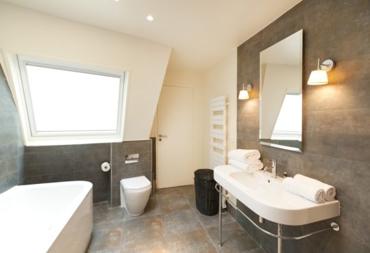 Bright 2-bedroom near Saint-Lazare and Opera