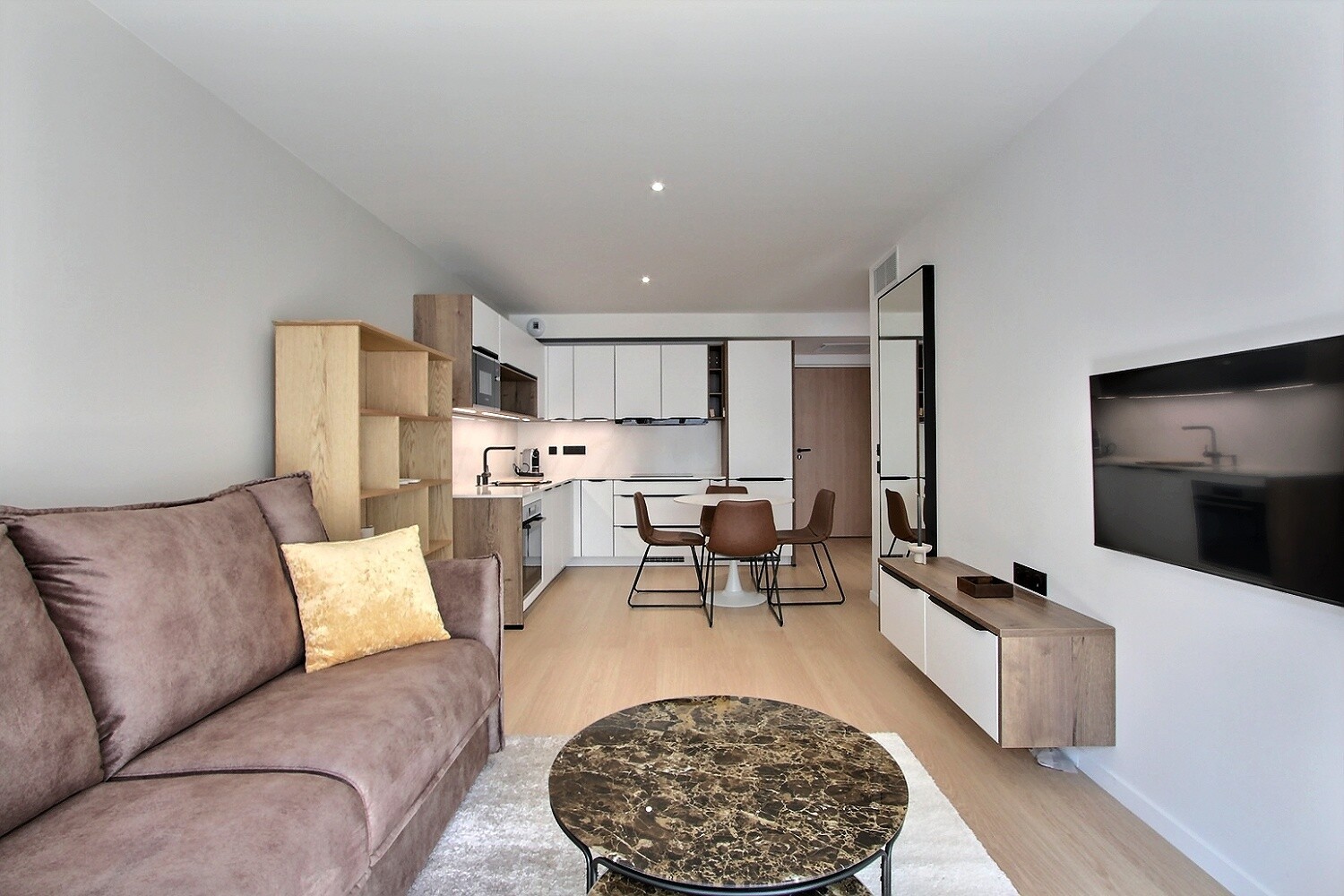 Rent a furnished 1 bedroom apartment in Paris 15th 43m2 Tour Eiffel